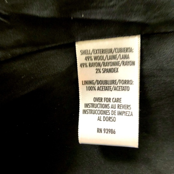 Casual Corner Ladies Black waist length size 8 dress jacket - Picture 4 of 5